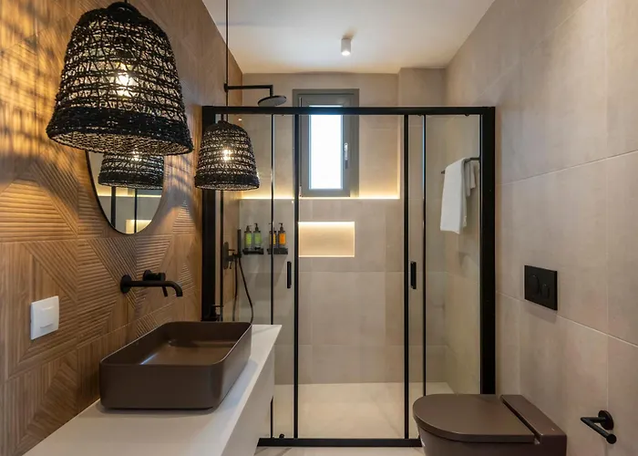 Plastires Βίλα Μαράθι