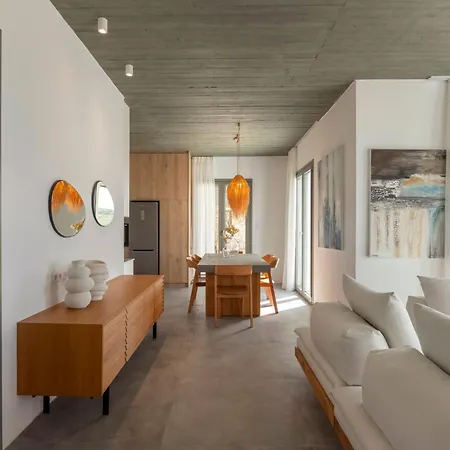 Villa Plastires