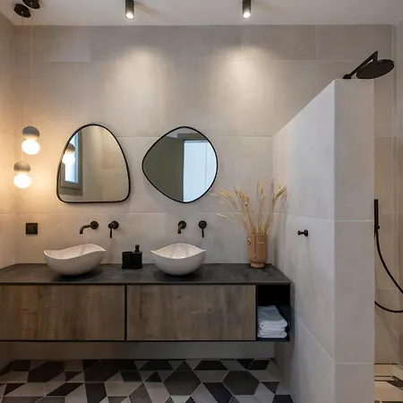 Plastires Parikia (Paros)