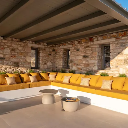 Plastires * Parikia (Paros)